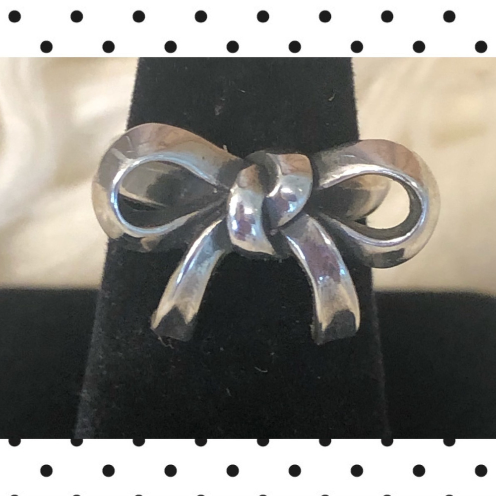 James Avery Bow Ring Size 4 and 3/8